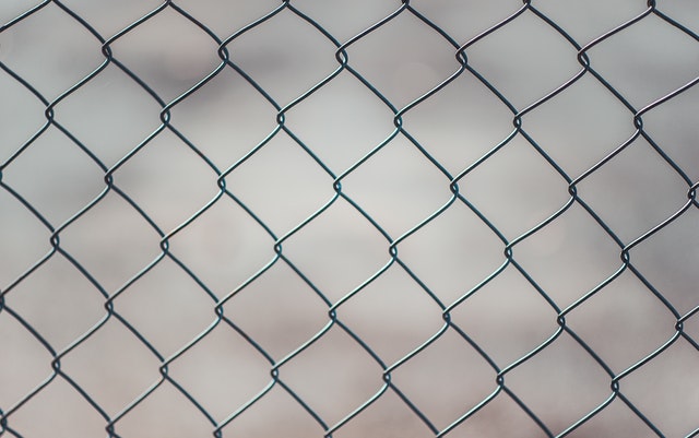 chain-linked-fence-683402